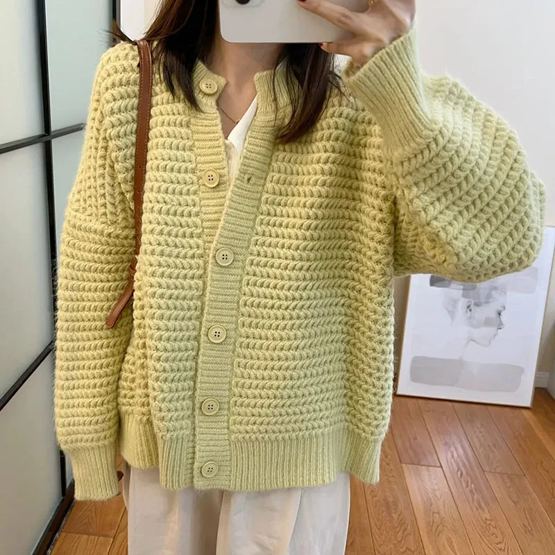 

Solidcolor Knitted Cardigan Ladies Take New Korean Version Autumn 2024 Loose Wild Lazy Wind Sweater Comfortable Coat Casual Coat