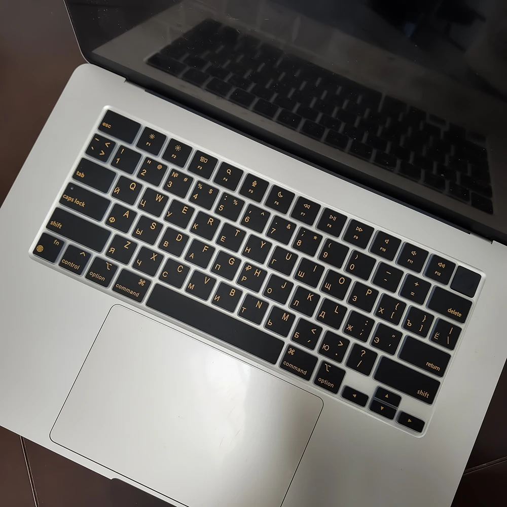Keyboard Cover with Russian layout for MacBook Pro 14.2 /16 M5 A3434 A3426 A3428 Air 13.6/15.3 A3448 A3449 For Macbook Neo A3404