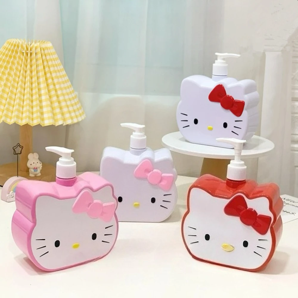 

750ml Sanrio Hello Kitty Empty Soap Dispensers Refillable Lotion Shampoo Shower Gel Holder Cute Travel Liquid Dispenser Bottle