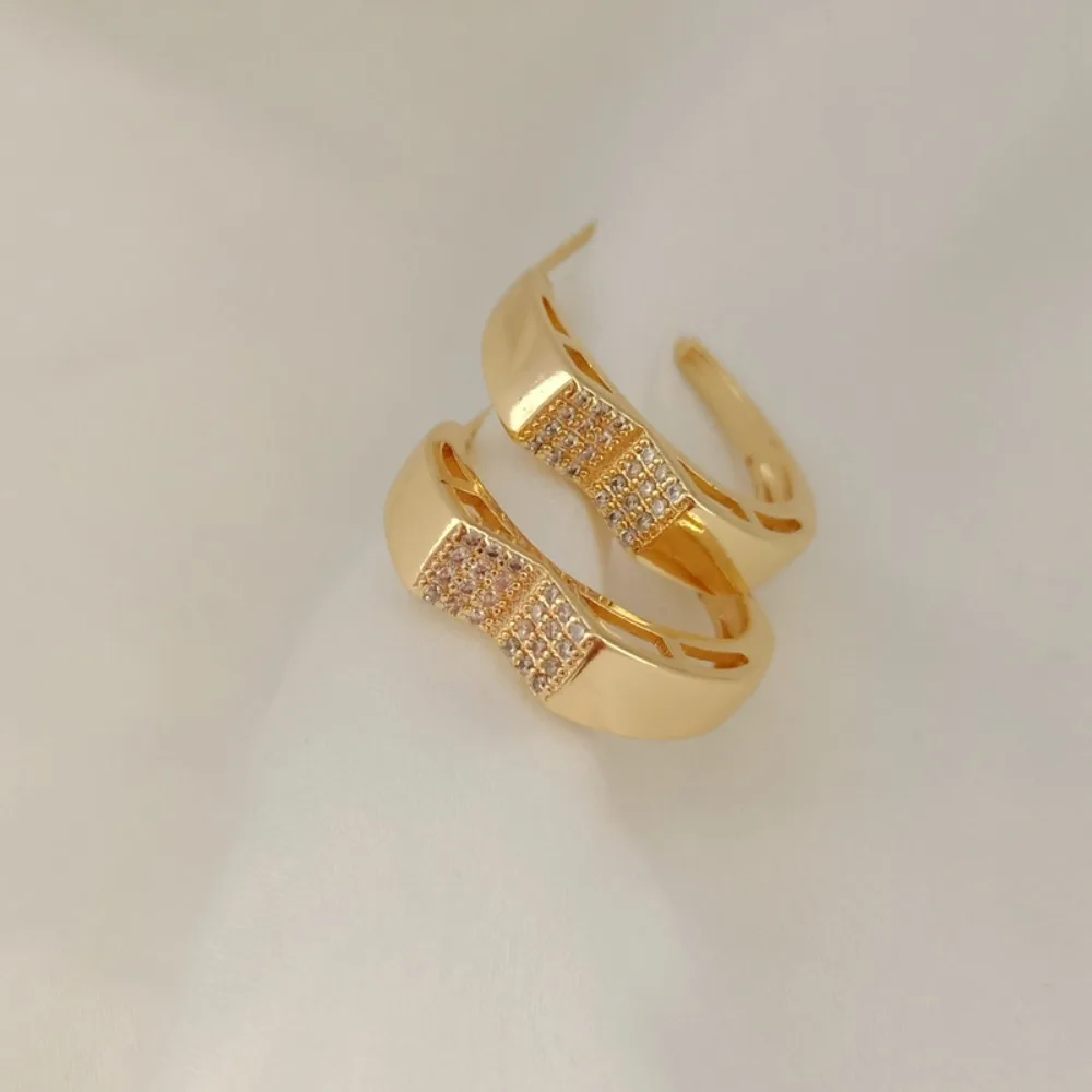 

14K Gold-plated, Zircon Inlaid, Personalized Large C-shaped Earpins S925, Stud Earrings, Earrings and Jewelry DIY Accessories