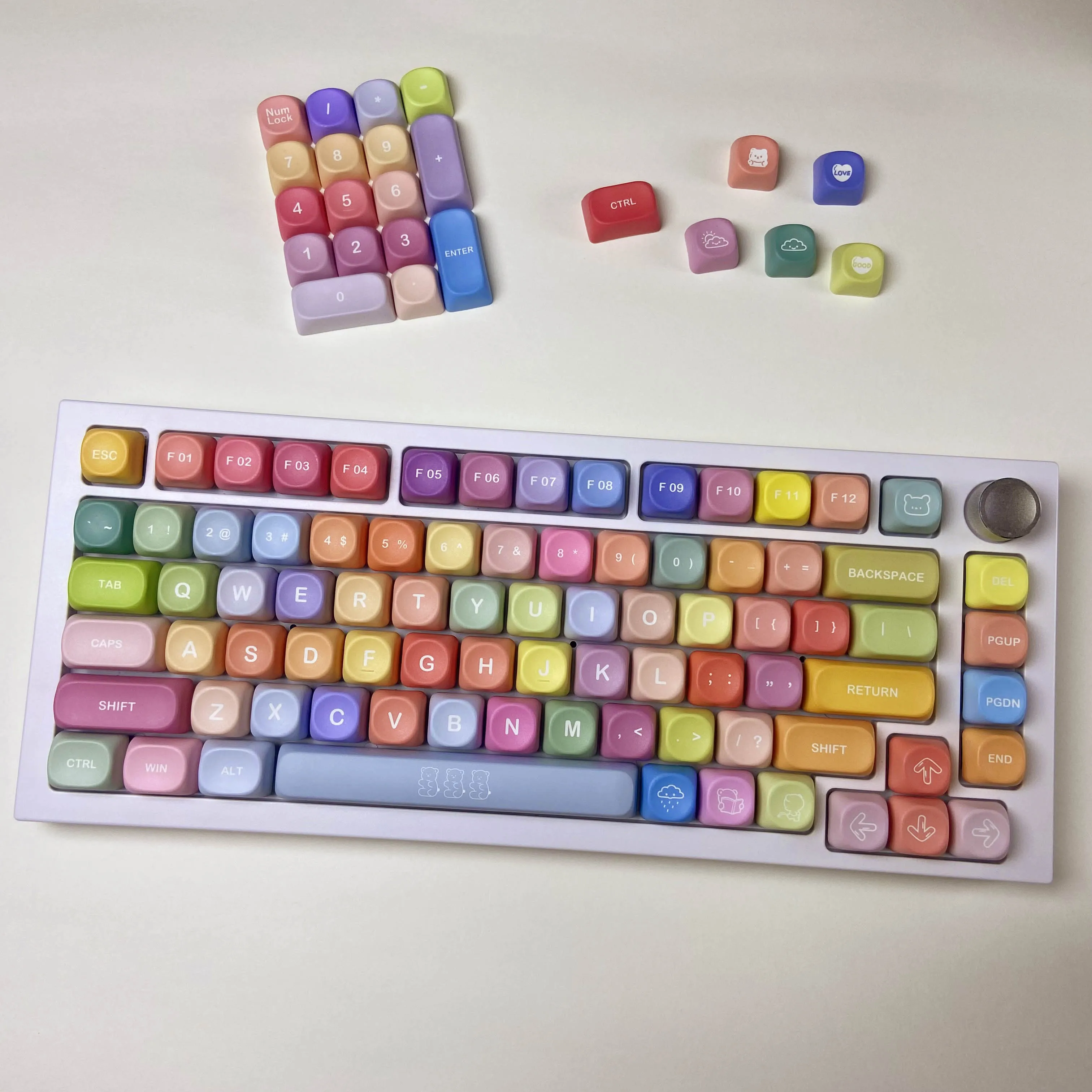 

Candy Colorful Keycaps Set Multi-Colored 133 Keys MOA Profile Premium Keycaps Full Set for MX Mechanical Keyboard