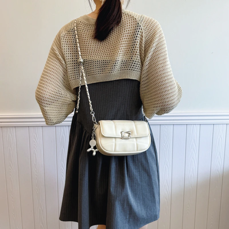 PU Leather Chain Shoulder Bag Small Square Pocket Messenger Purse Solid Color Flap Cross Body Bag Popular Women Flap Bag