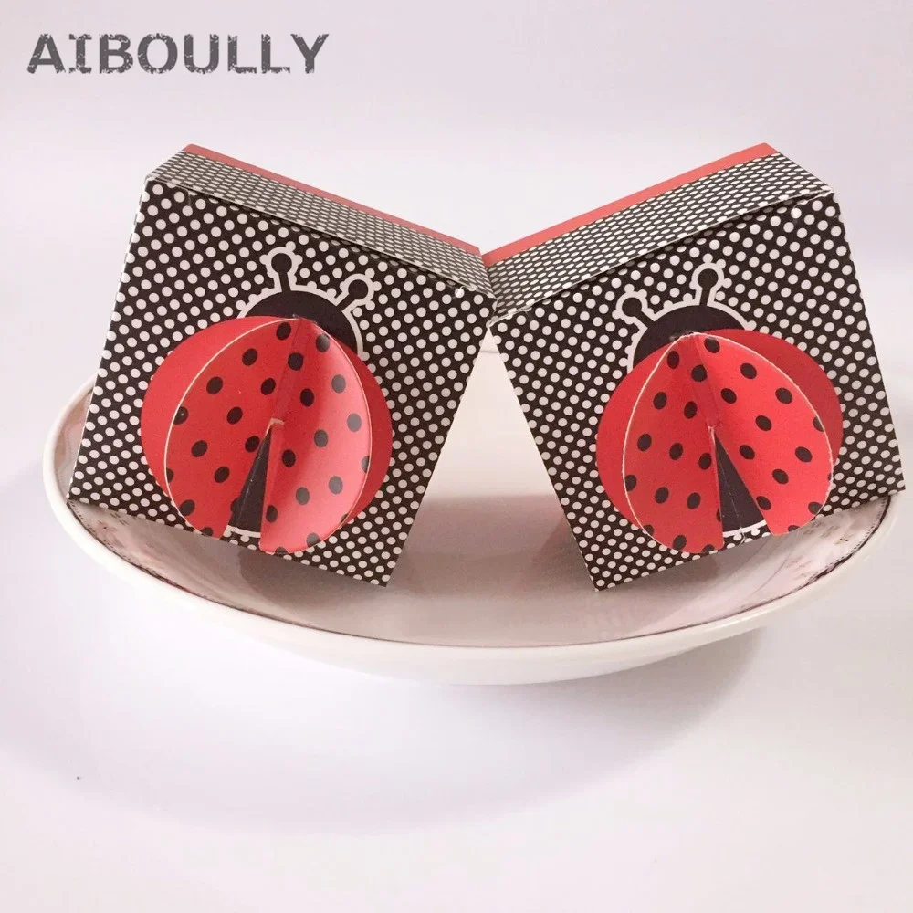 50pcs children Ladybug Pattern beetle DIY candy box Baby shower Wedding Birthday Party Gift Box sweet love animal cartoon