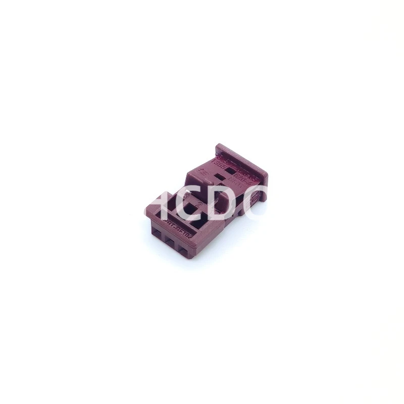 

10 PCS Supply 1355620-4 original and genuine automobile harness connector Housing parts