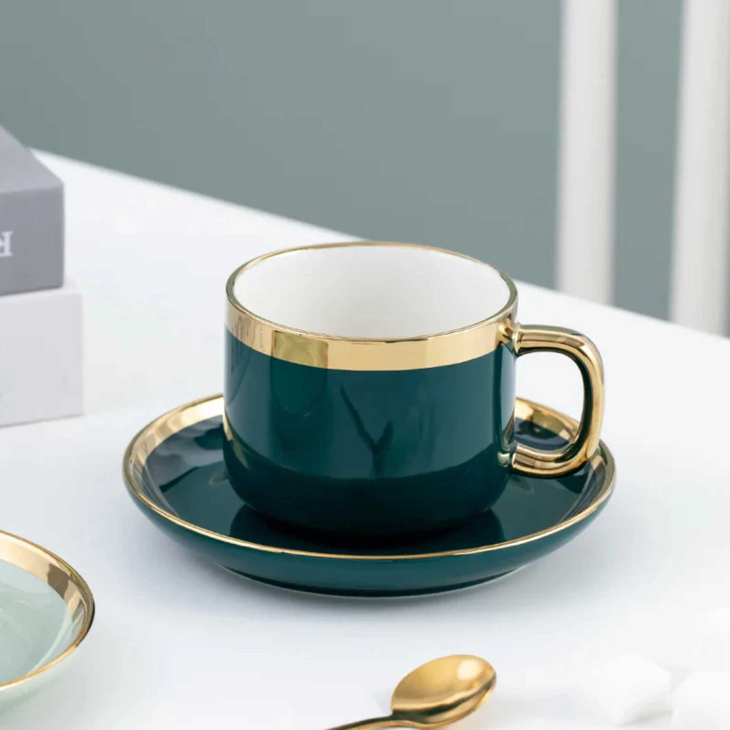 

Роскошный милый керамический набор кофейных чашек и блюдца для завтрака для путешествий, фарфоровая кружка Canecas De Porcelana