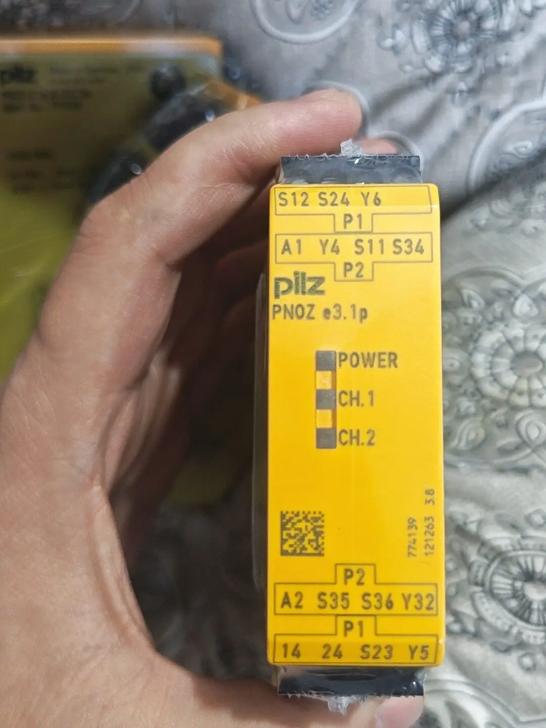 Pilz 774139 safety relay Germany original in Stock