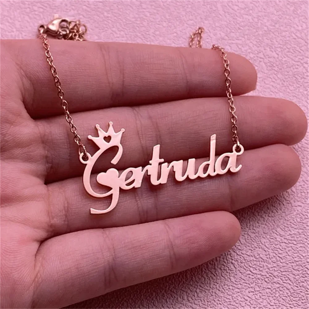 Colar pingente personalizado para mulheres, corrente banhada a ouro com coroa, aço inoxidável