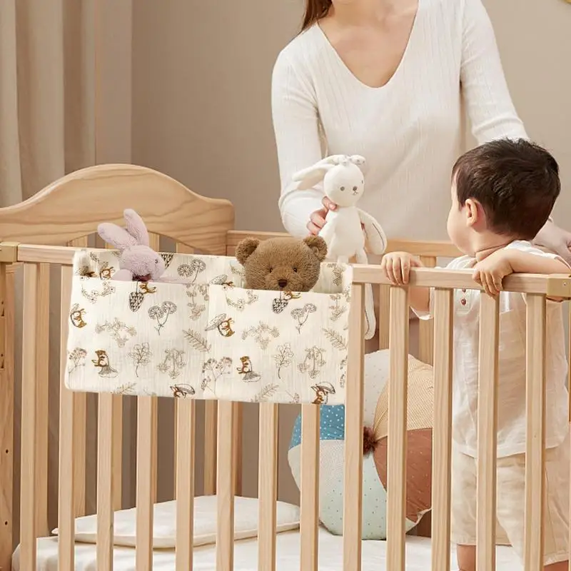 กระเป๋าเก็บข้างเตียงเด็ก Crib Organizer แขวนกระเป๋าสําหรับทารกอเนกประสงค์ทารกแรกเกิดเตียงแขวนผ้าอ้อมของเล่นเนื้อเยื่อ