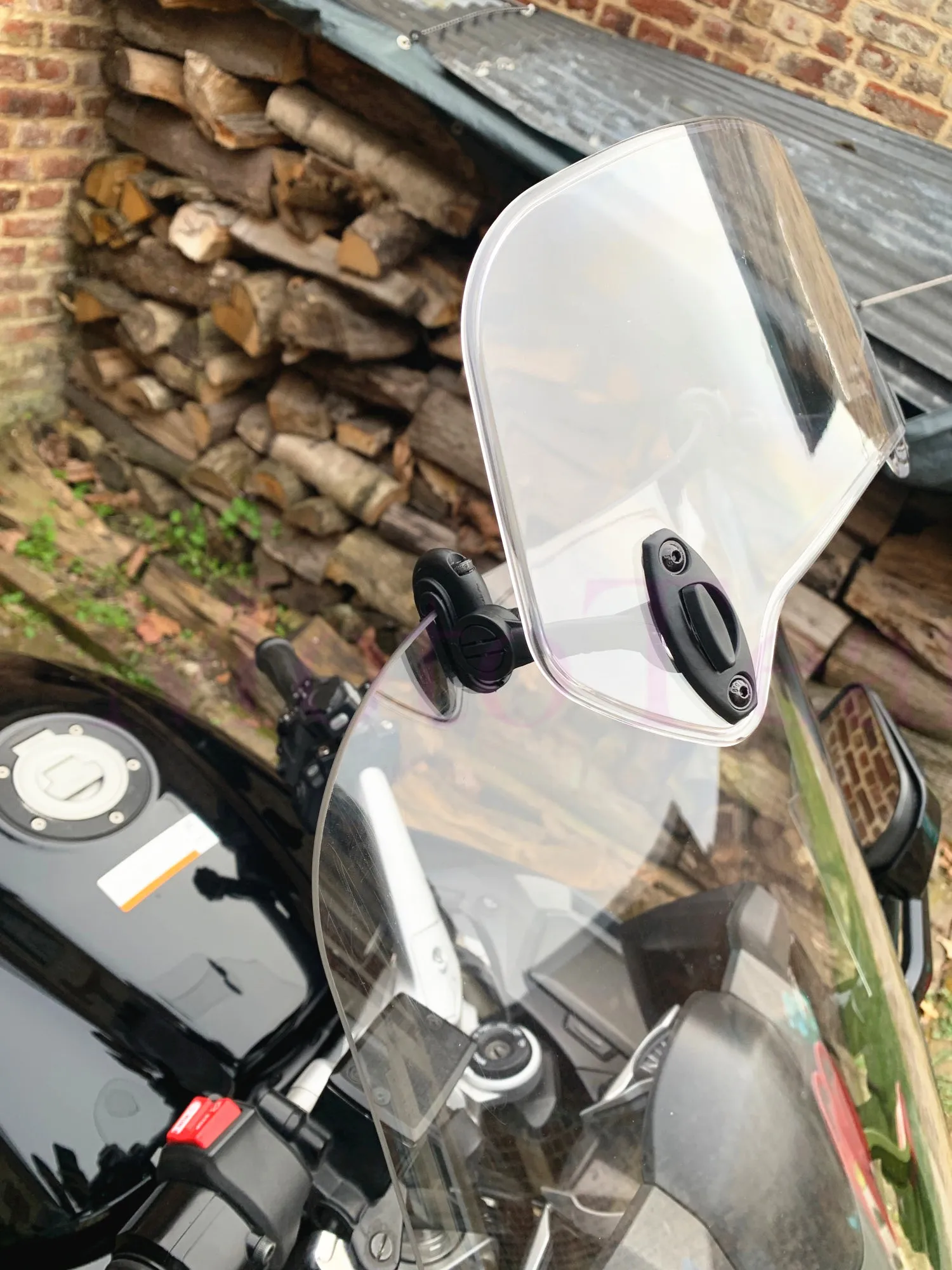 أجزاء محرك جديد للدراجات النارية الزجاج الأمامي منحرف مسامير الزجاج الأمامي ل BAJAJ Pulsar RS200 RS 200 جودة عالية #5