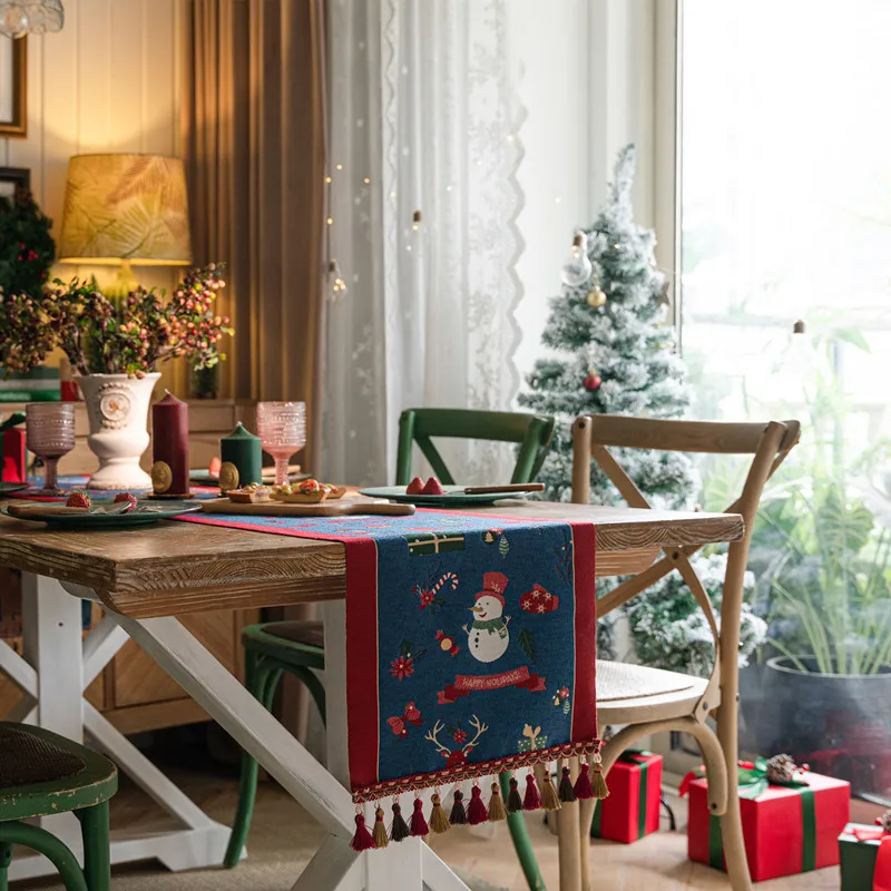 Christmas Table Runner Polyester Yarn-Dyed Jacquard Table Decoration Cover Cloth Tassel Santa Claus New Year\'s Decor Table Cloth