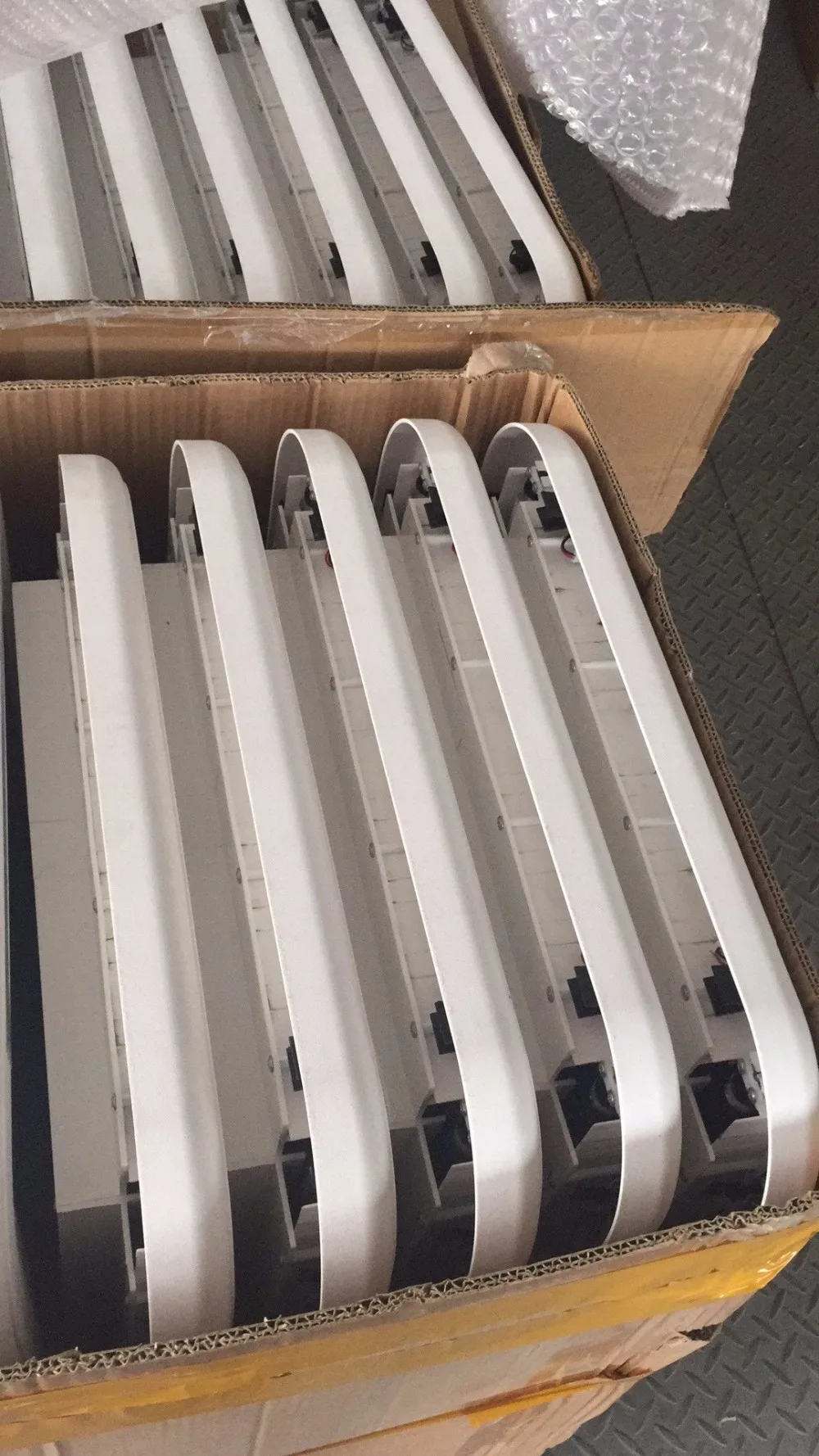 Wholesale Acrylic Window Aluminum Frame R5000mm Radian For Campervan 800*400mm view 6