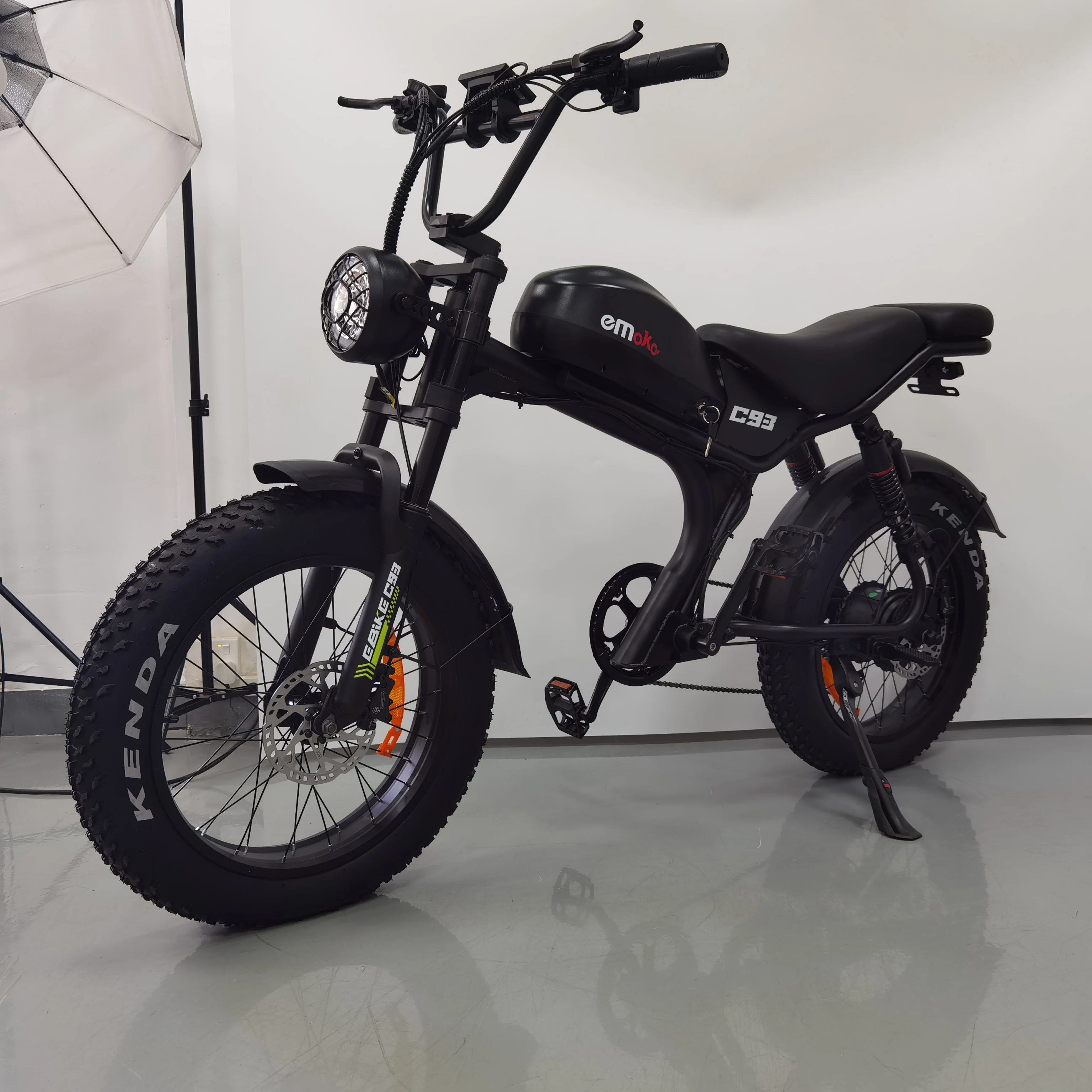 2025 New style 20 inch fat tires electric bike Ebike EMOKO C93 hydraulic oil brake 2000W48V23AH fast mountain dirt electric bike