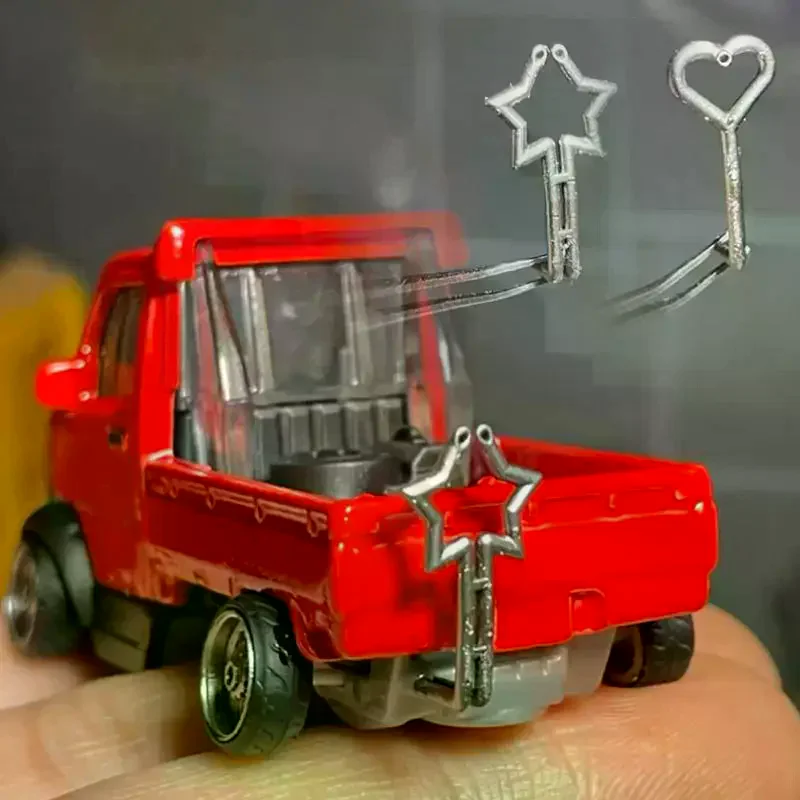 

1:64 Car Model Pentagram Heart-Shaped Exhaust Pipe Scene Decoration Suitable For Car Model Modification