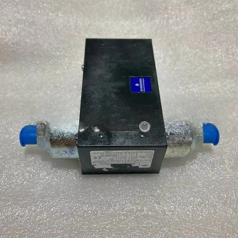 حار بيع قطع غيار ضاغط تكييف الهواء المركزي TRANE CNT02304 مفتاح ضغط الزيت أفضل