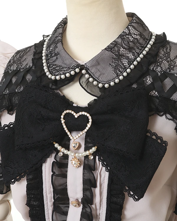 日本真珠の首輪かわいい甘いビッグリボンシャツ女性の夏の新しいロリータ半袖シャツショルダーシャツロリータブラウス