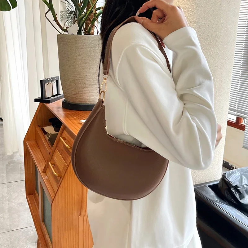 

Original Designer Diaper Bag For Women Leather Crossbody Bag Luxury Vintage Tote Minimalist Large Capacity Elegant Fashion