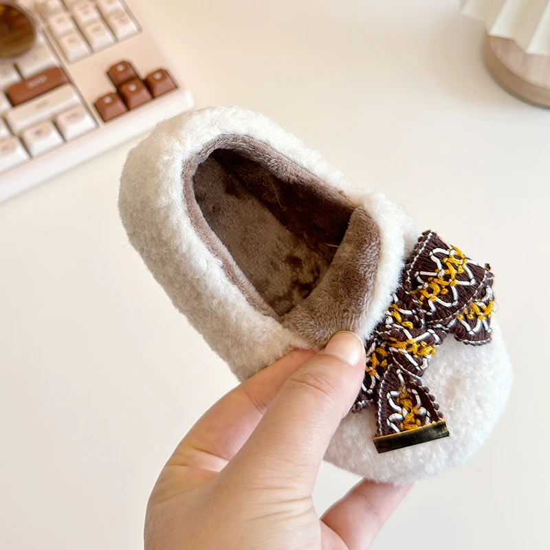 

Winter Children's Shoes Soft Fluffy Girls Cotton Shoes Fashion National Embroidered Bowknot Kids Causal Princess Plush Moccasin