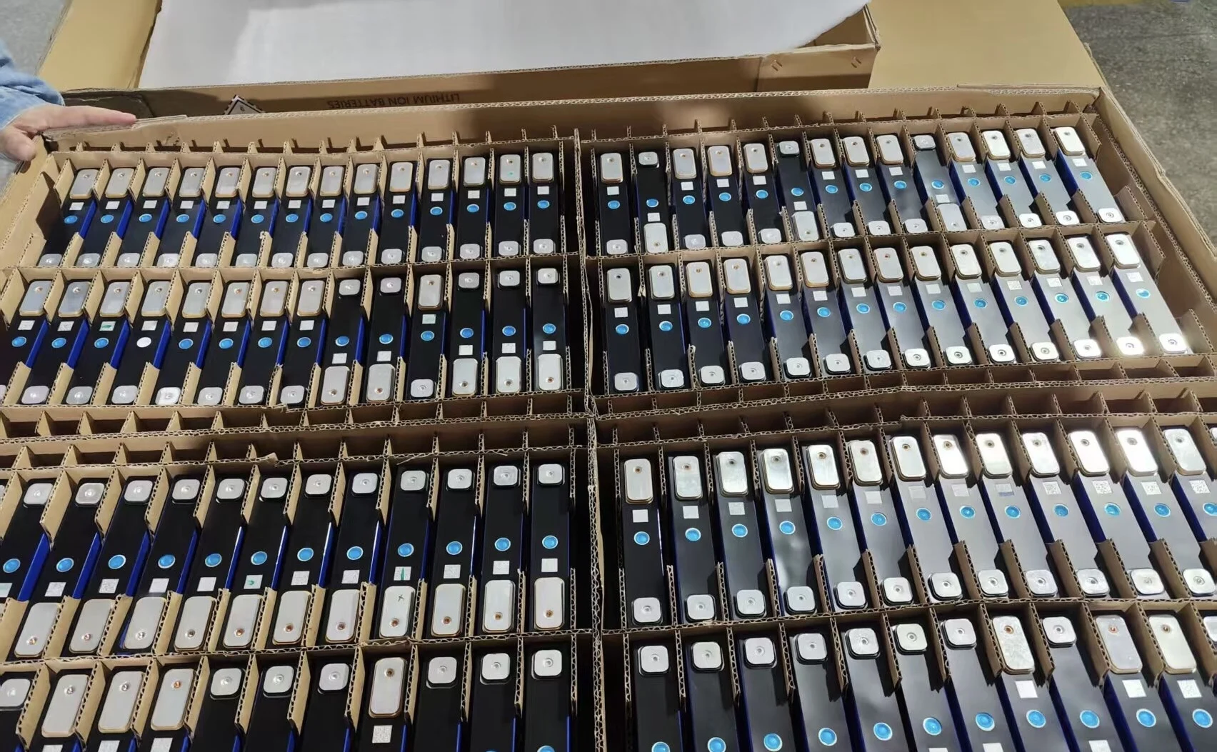 

Ready to Ship CATL 3.2V 50ah/52ah Prismatic Lithium Battery with Original QR Code Lifepo4 Cells for Solar Home Energy Storage