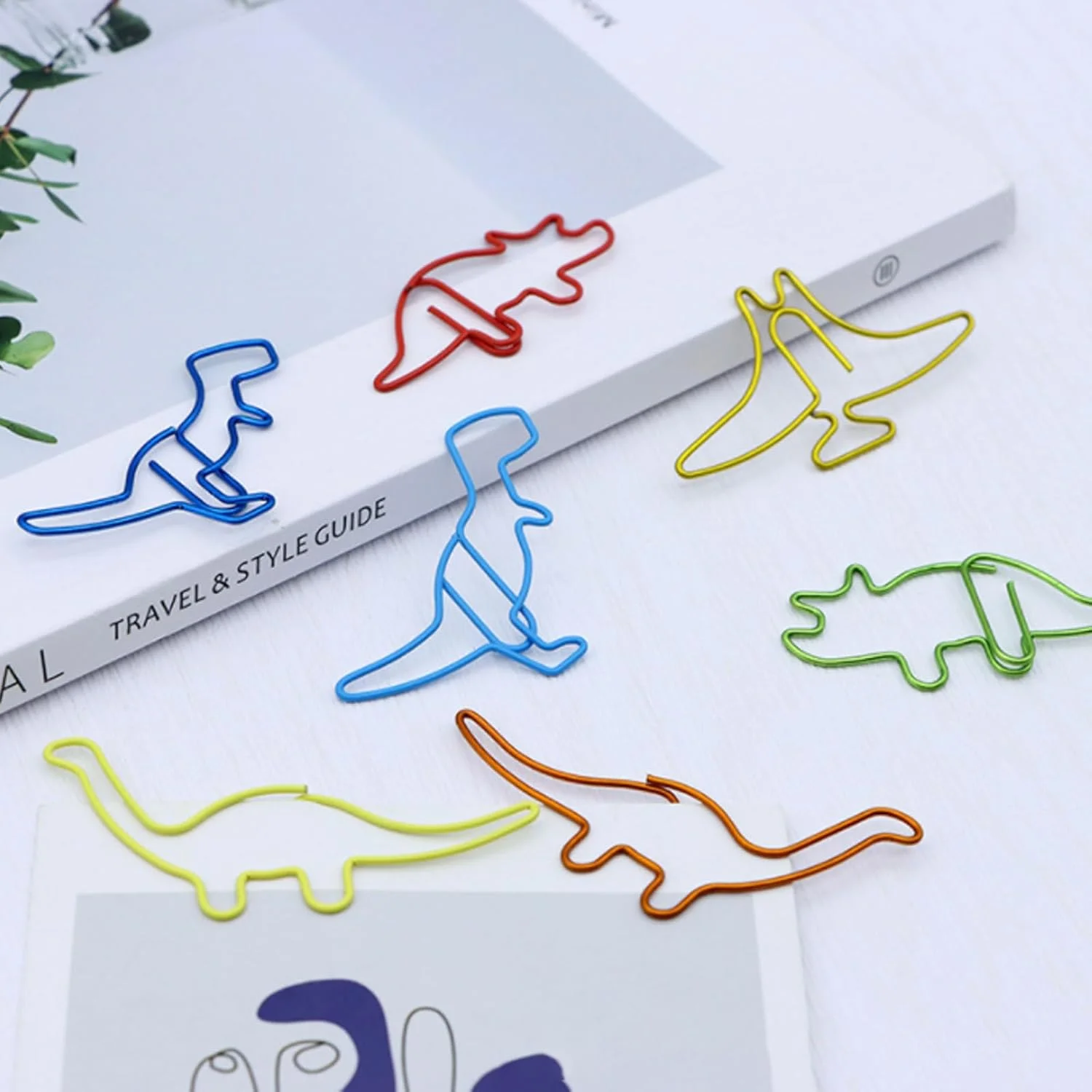 20Pcs Colourful Bookmark Holder Office Supplies Bookmark Holder Colourful Paperclip Cute Cartoon Paperclip Random pattern