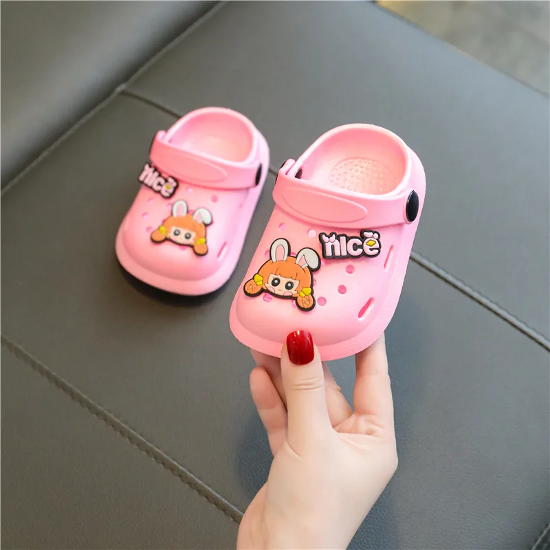 Kids Slippers New Cartoon Bear Kids Boys Girls Mules Clogs Summer Baby Solid Garden Beach Slippers Sandals Cave Hole Baby Shoes