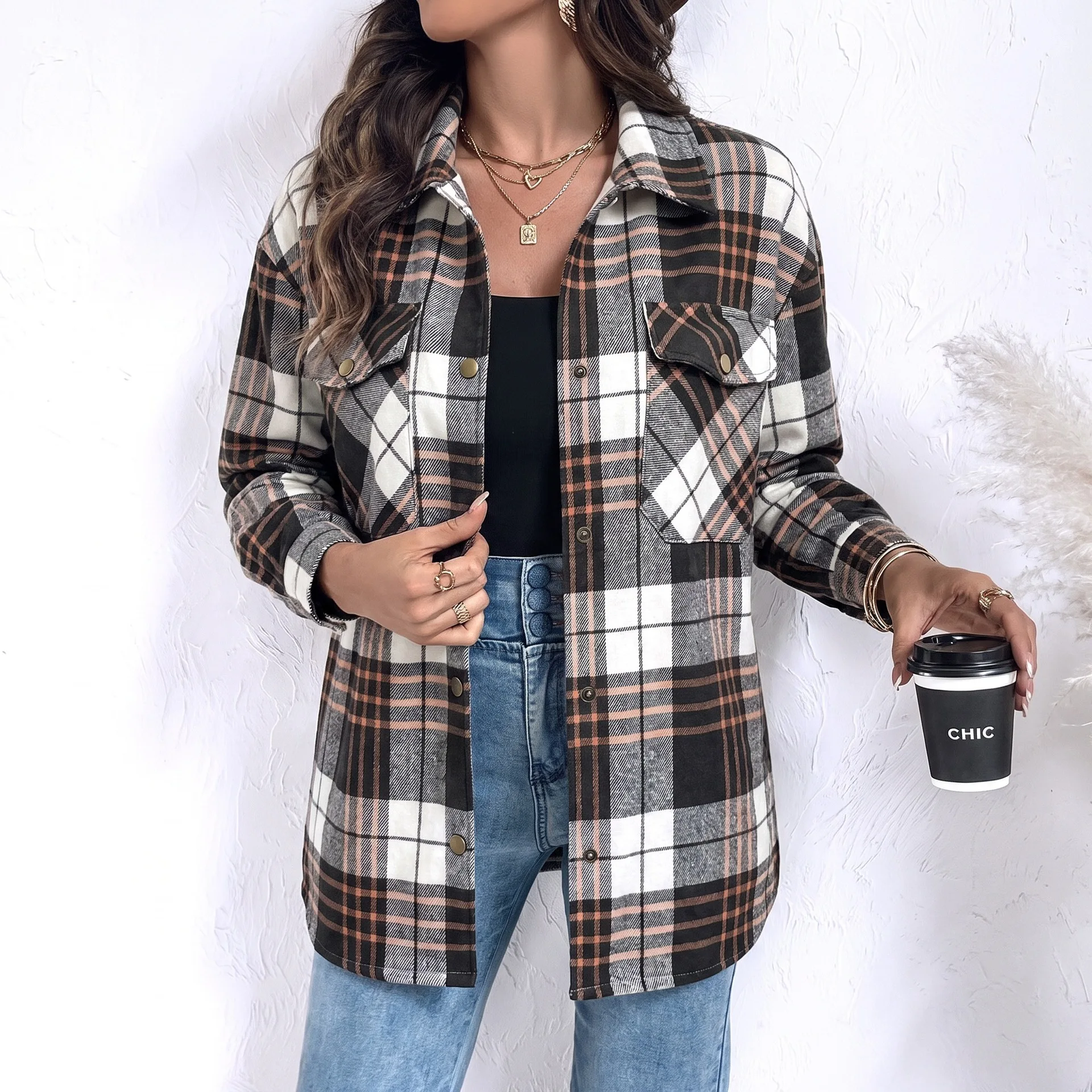 Autumn And Winter Women's Coat Fashionable, Comfortable, Casual Temperament, Versatile For Commuting, Color Blocked Plaid Jacket