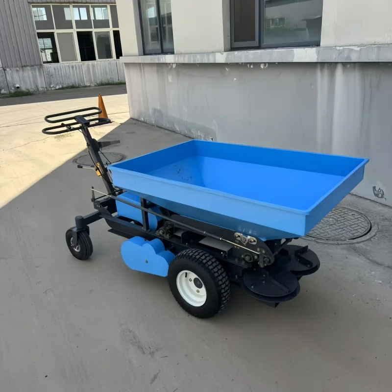 Self- Propelled Fertilizer Spreader Agricultural Machinery Large Area Fertilizing And Planting Equipment