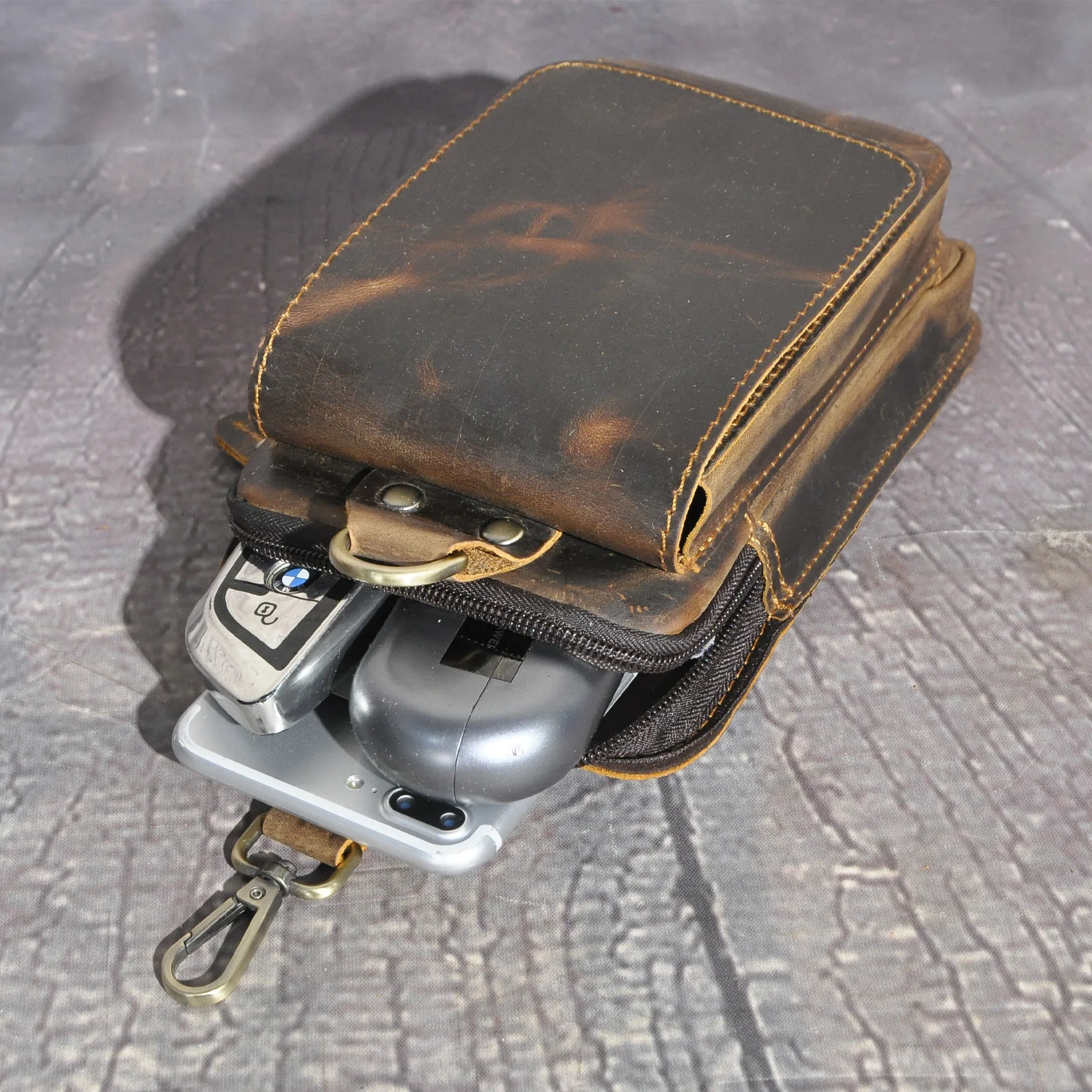 Bolsa de Cintura Masculina de Couro para Celular e Câmera, com Gancho, em Couro Crazy Horse, 6 Polegadas, Modelo 609