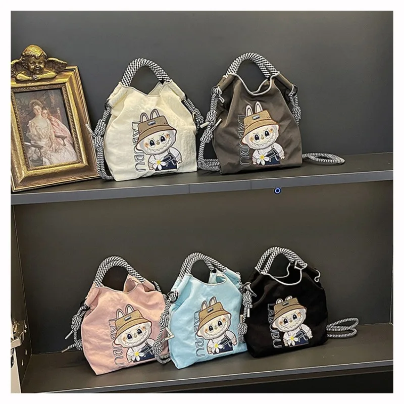 حقيبة كروس نسائية عصرية متعددة الوظائف ومطرزة من النايلون المقاوم للماء، حقيبة أطفال بكتف واحد