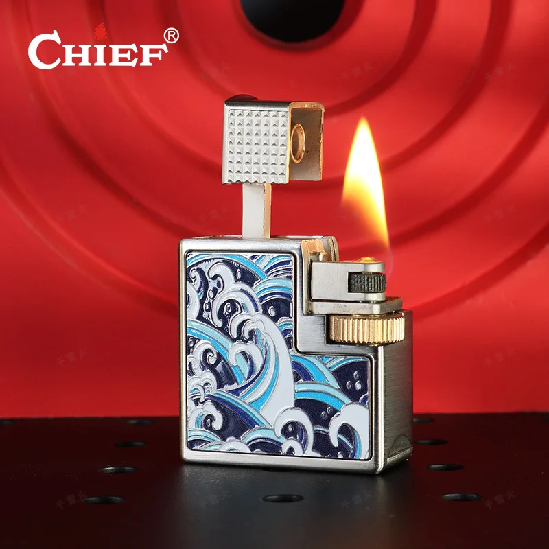 

CHIEF New 720 Small Square Brick 2nd Generation Oil Lighter Paris Stud Silver Creative Wheel Side-Slide Compact