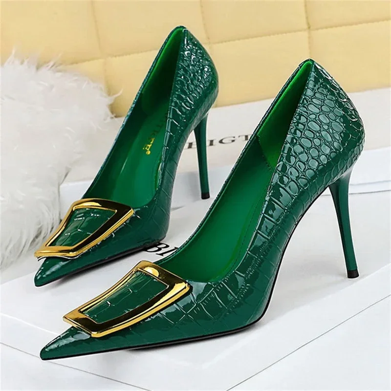 BIGTREE, zapatos de tacón con hebilla decorativa de Metal a la moda para mujer, elegantes zapatos de tacón alto con estampado de piel de serpiente para fiesta