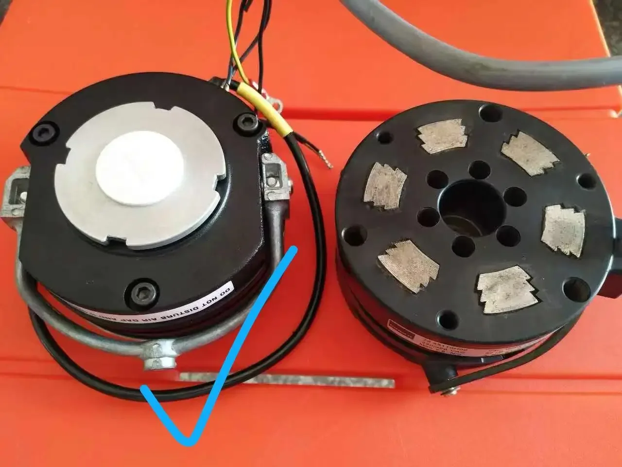 

Детали печатной машины новые, сделано в Китае энкодер