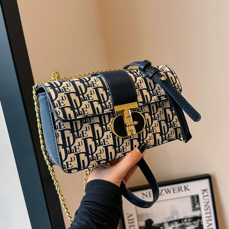 

High-end Textured Women's Shoulder Bag New French Printed Chain Versatile Crossbody Bag Luxury Design Retro Small Square Bag