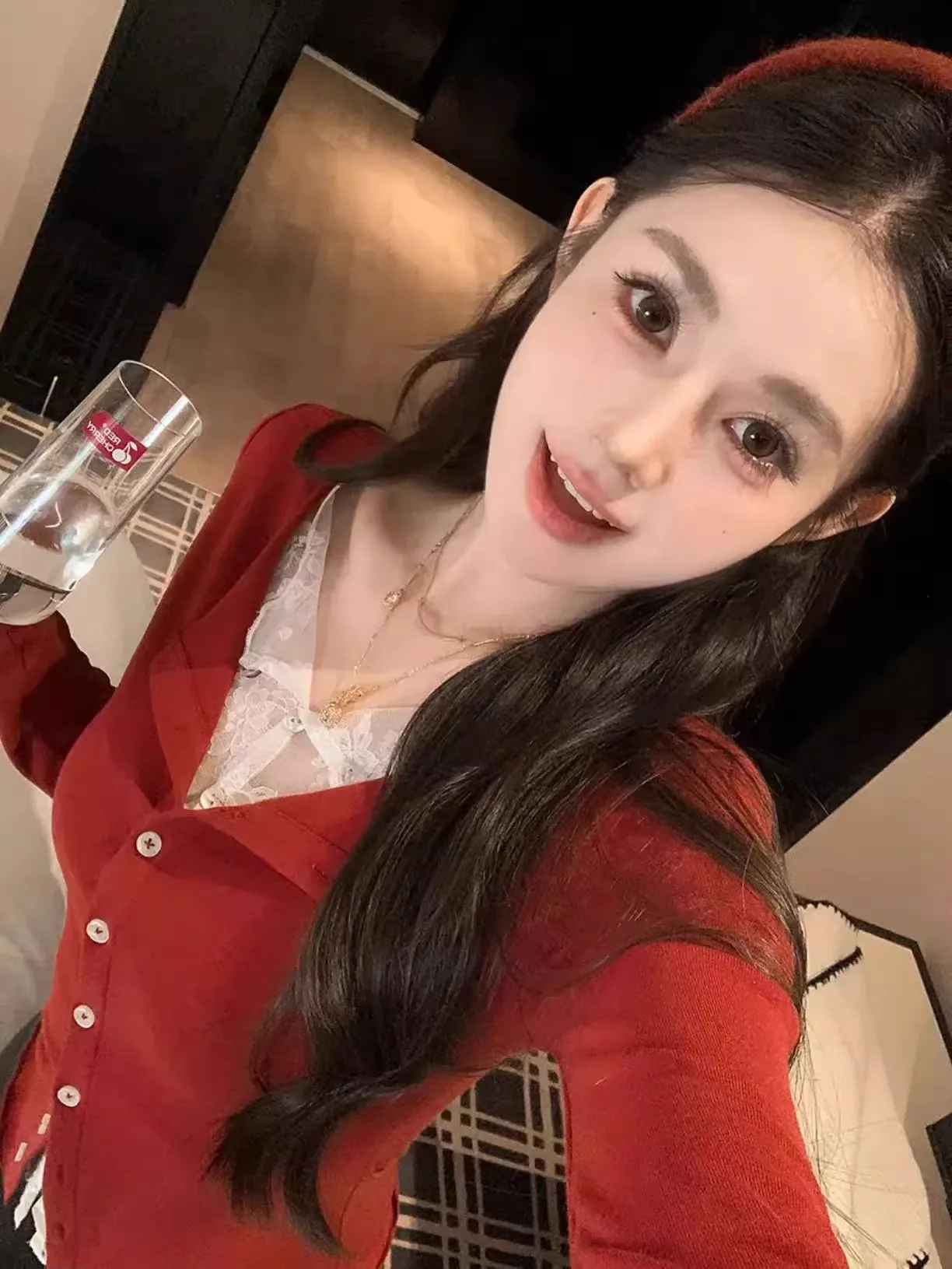 레드 레이스 롱 슬리브 티셔츠 여성 유니크 패치워크 베이스 티셔츠 탑 한국 스타일 출퇴근 클래식 패턴 얇은 바디핏