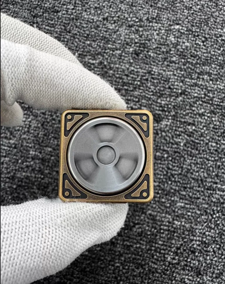 Used EDC wanwu Brass stainless steel spinner fidget decompression toy