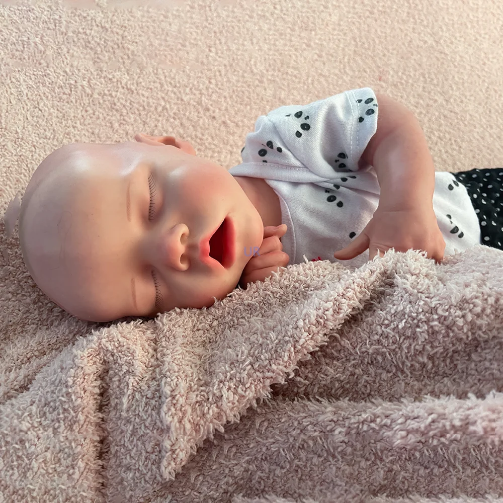 1:1 Ratio Soft Full Body Solid Silicone Baby Weighted 45cm Lifelike Sleepy Closed Eyes Reborn Art Collection Girl Doll