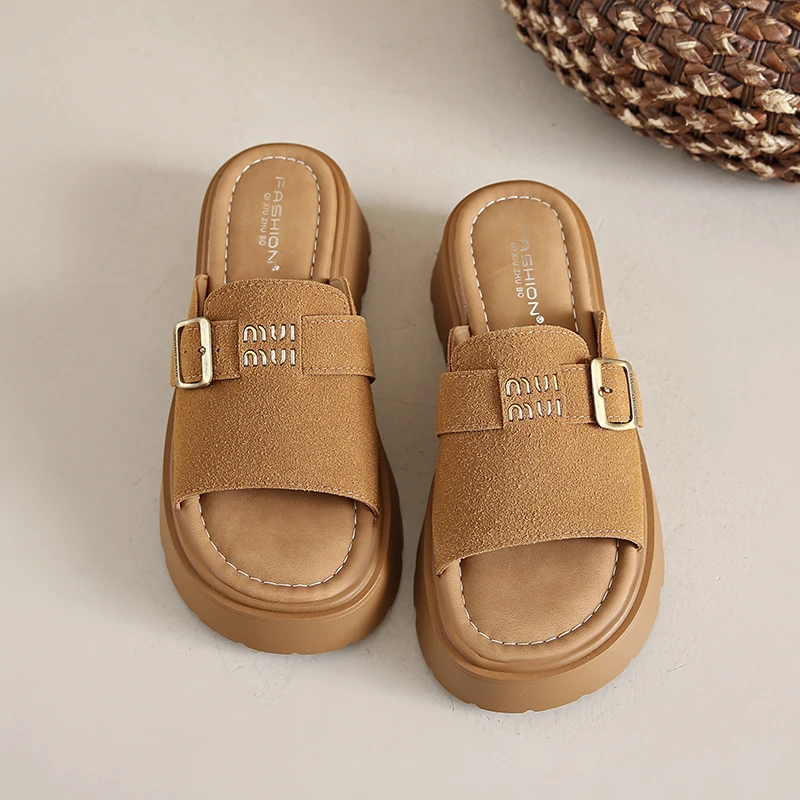 

Women's Comfortable Slide Sandals with Cushioned Sole Breathable Lining Toe Guard Design for Indoor Outdoor Daily Use