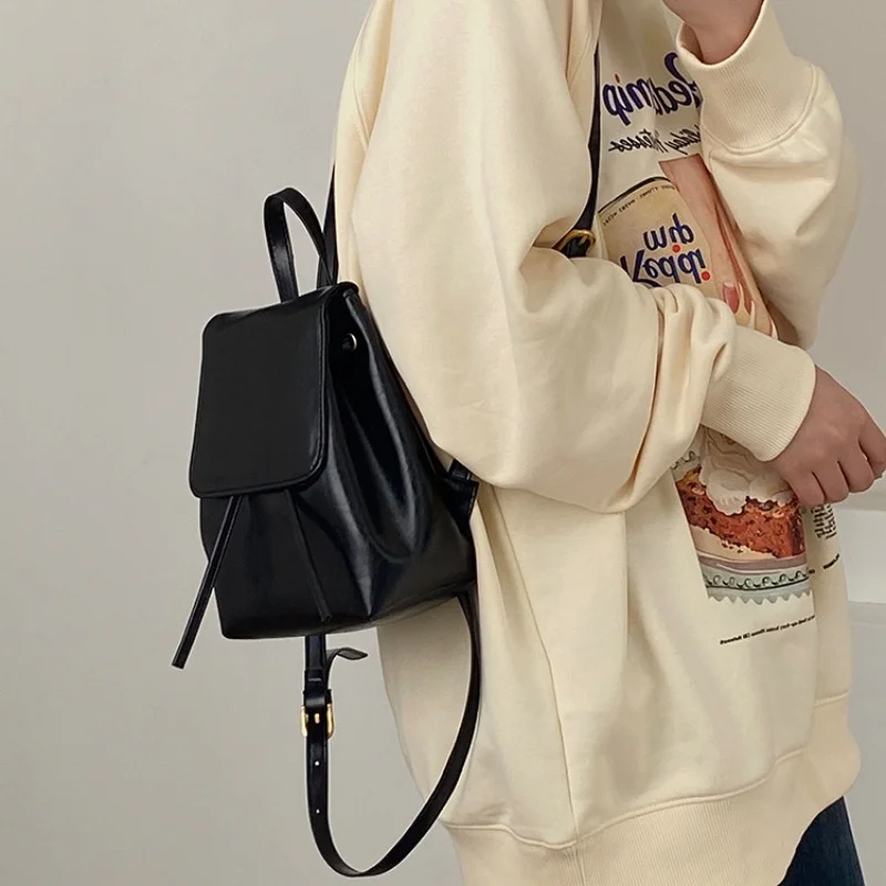 Designer Rucksack Retro Rucksack Frauen tägliche Rucksäcke Frühling und Sommer Mode Umhängetasche Luxus lässig Schul rucksack