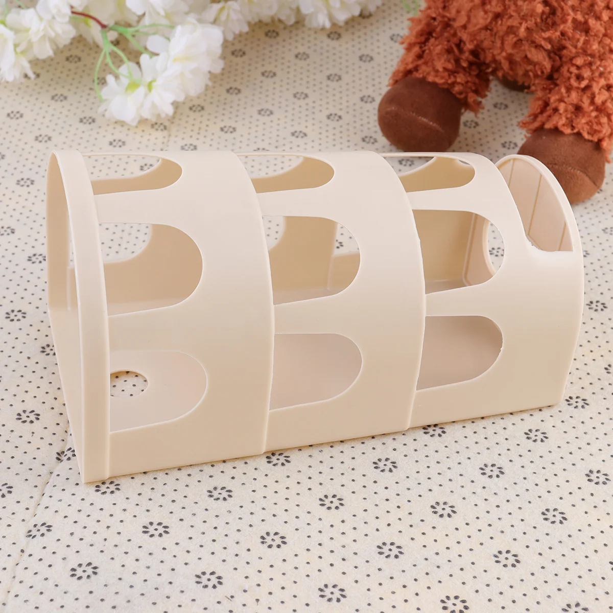 

2Pcs Pet Rack Rabbit Cage Grass Feeder Khaki Smoothedges Durable Material Multipleholes Grass Feeder Rabbit