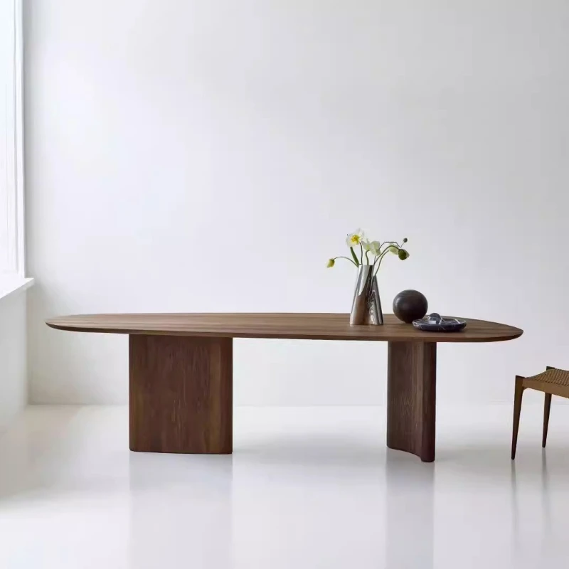 

Medieval Solid Wood Oval Dining Table French Minimalist Design Retro Song Aesthetic Dining Table