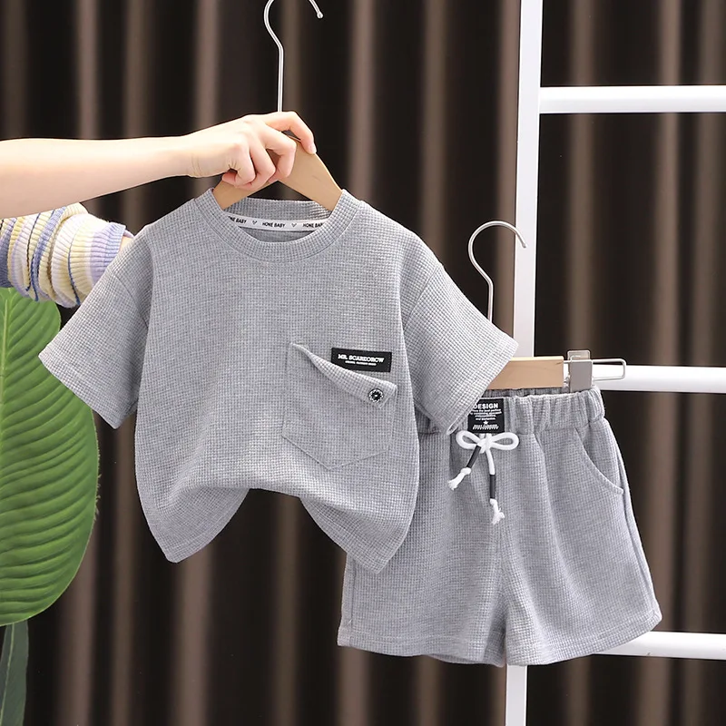 

2Piece Summer Infant Boy Clothes Korean Fashion Casual Letter Short Sleeve Baby Tops+Loose Shorts Kids Boutique Clothing B081