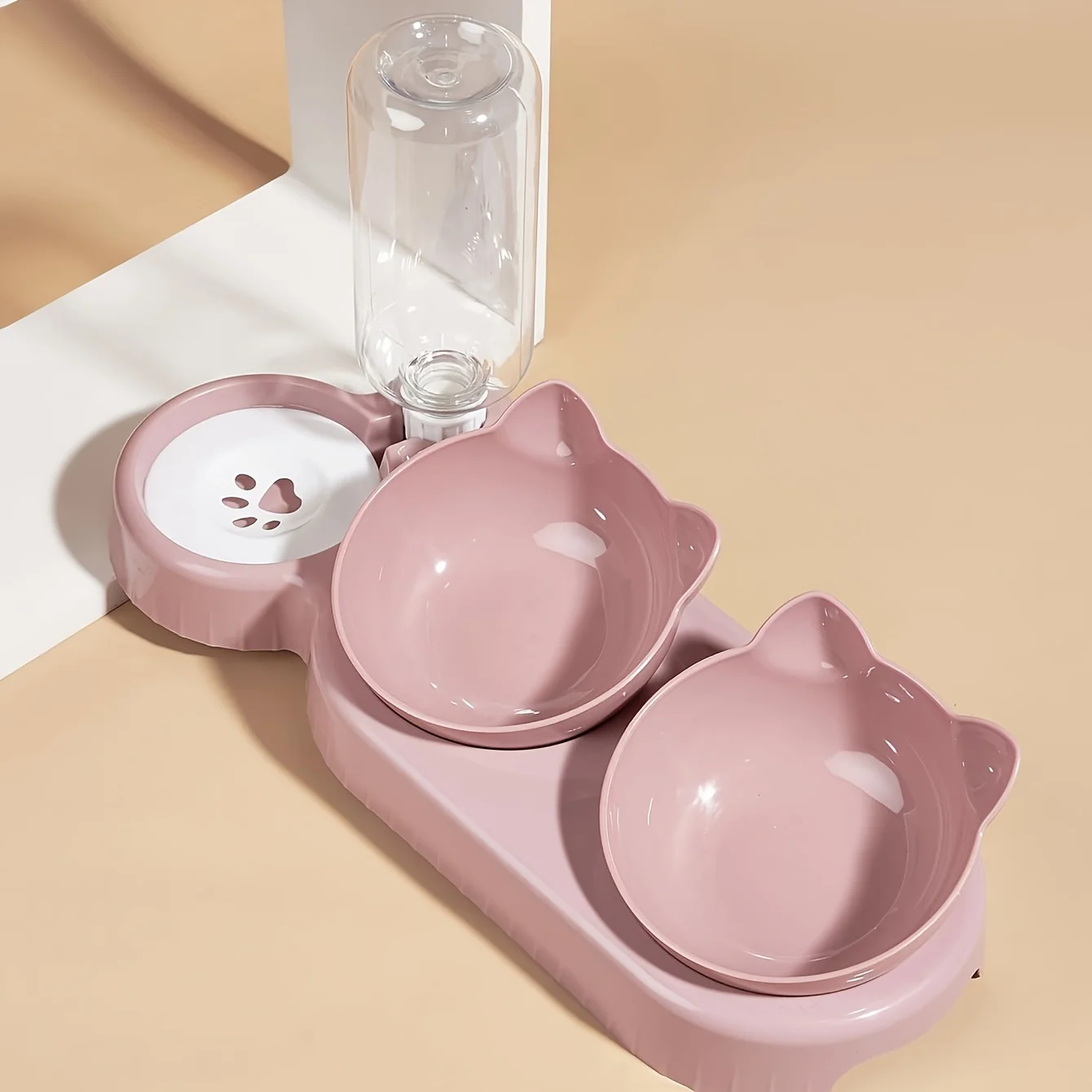 NONE Haustiersc halen mit Wasserzufuhr, 3-in-1-Ohr-Design, gekipptes Katzen wasser und Futtern apf mit Schwerkraft wasser flasche zum Nackenschutz 4