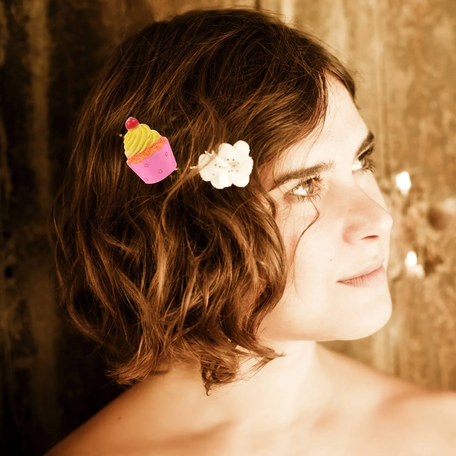 

8Pcs Resin Simulated Cupcake Ornaments Mini DIY Keychain Pendant Decorative Craft Supplies for Hair Accessories Gift