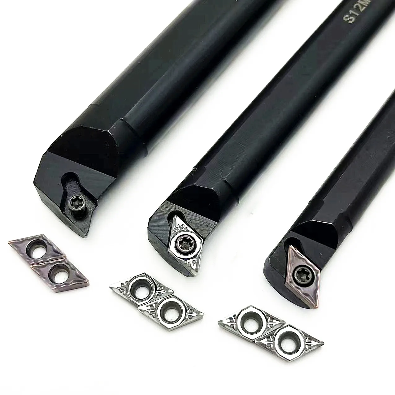S08K sdurr07 S10K sdurr07 S12M sdurr07 S16Q sdurr07 il resto dello strumento interno viene utilizzato per lo strumento di tornitura CNC con inserto in metallo duro DCMT070204