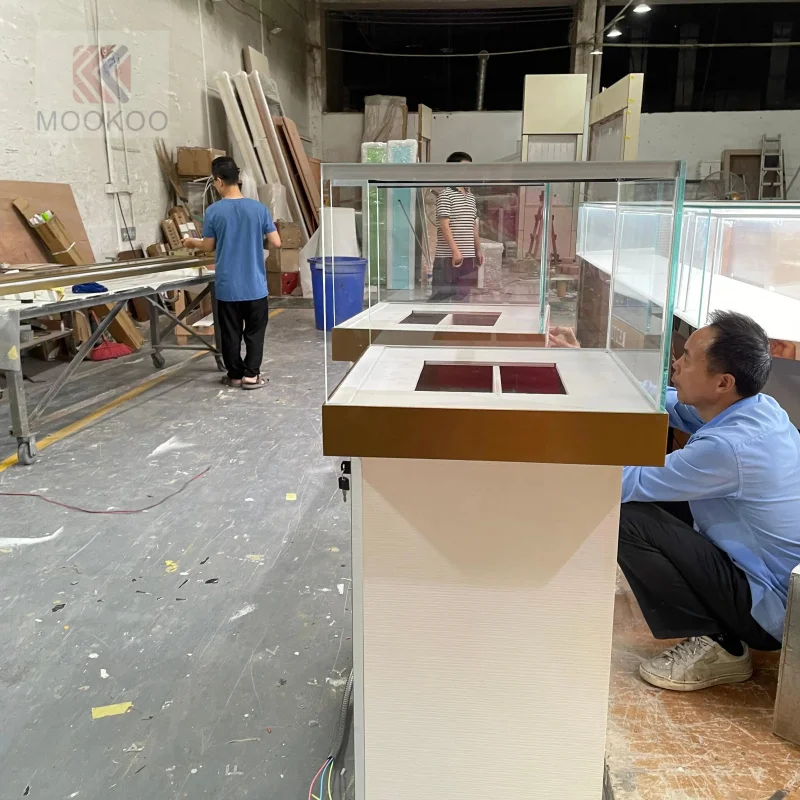 custom.China Factory Direct Price Jewelry Shop Display Counter Store Furniture Jewelry Shop Mall Kiosk Interior Decoration