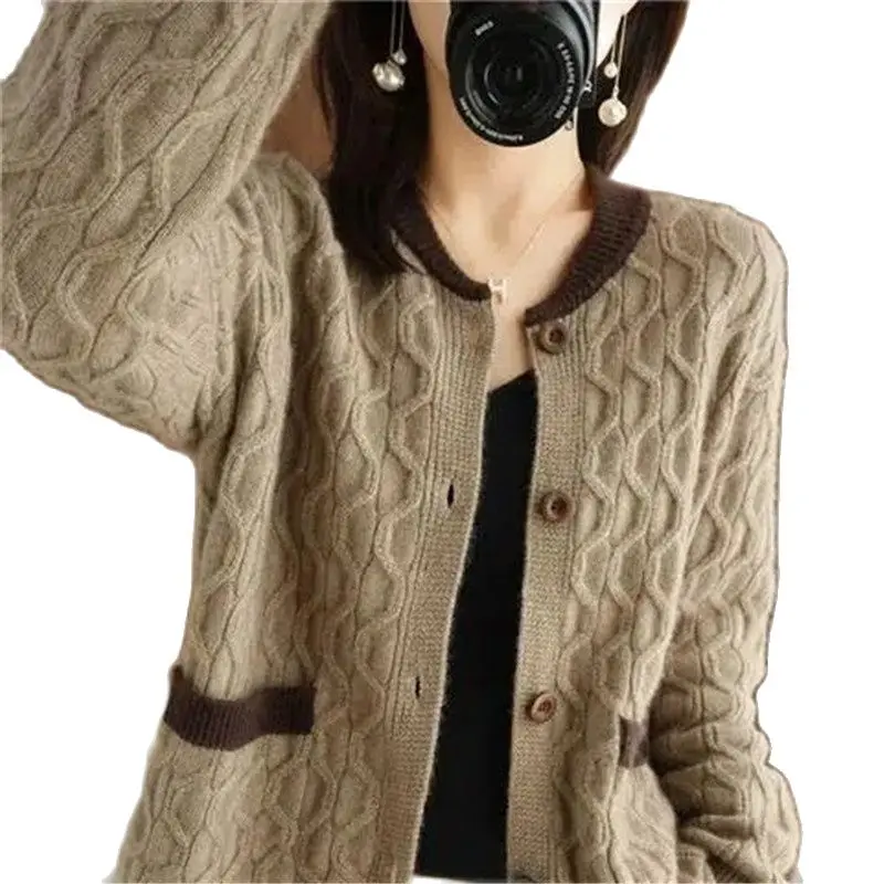 Advanced Temperament Crew Neck Thicken Cardigan New Women\'s Coat Fashionable Sweater Jacket Receive Waist Knitting Shirt Top