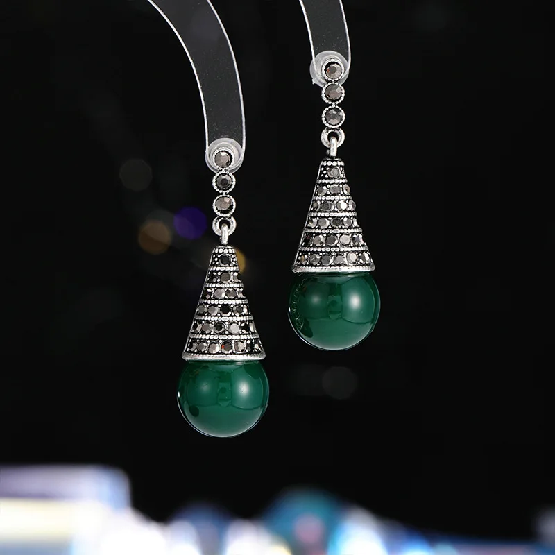 Ethnic style accessories, retro fashion, court style, long and exquisite earrings, versatile red earrings