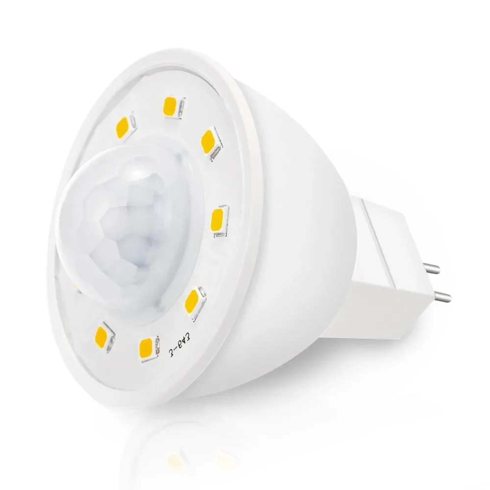 MR16 PIR motion&night lehký senzor LED cibule 3.5W protihodnota 50W 500lm bílá 6000K schody autodílna chod průchod předsíň 2pack