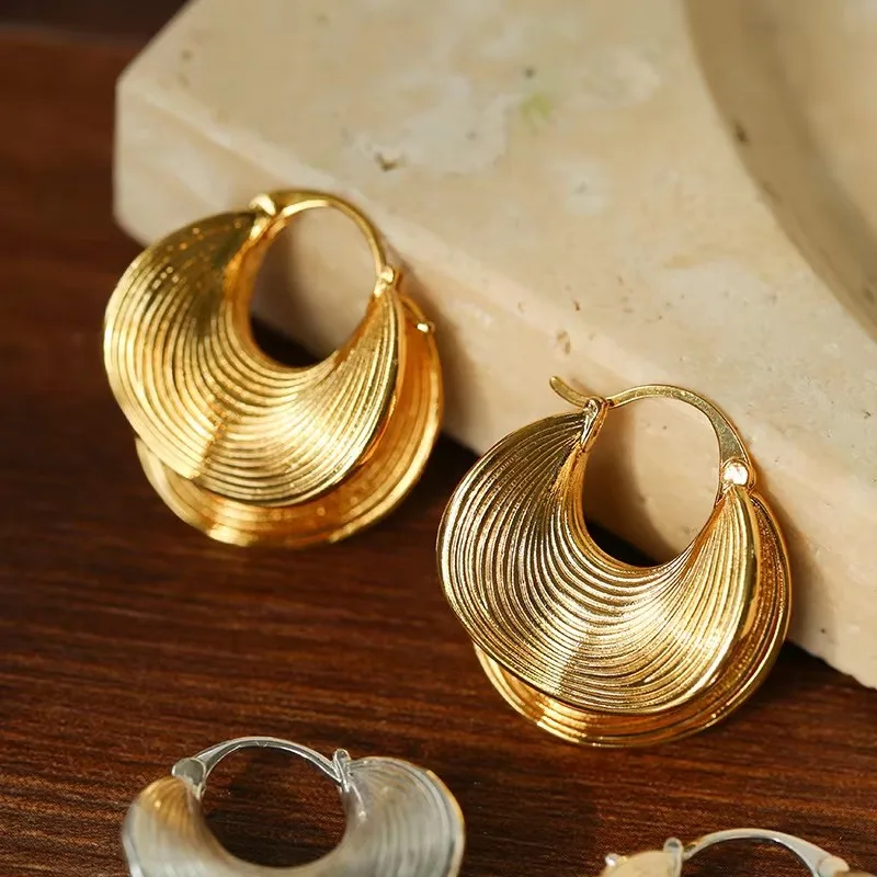Stainless Steel Huggies Hoop Earrings for Women Vintage Gold Plated Metal Threaded Waterproof Statement Jewelry New Trend