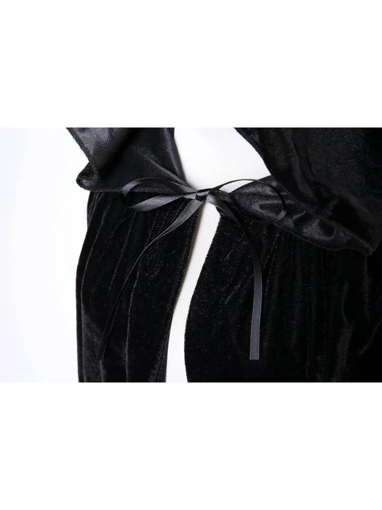 Unisex Adults Hooded Cloak Velvet Cape for Halloween Cosplay Costumes, Gothic Steampunk Victorian Style, For Vampires Wizards