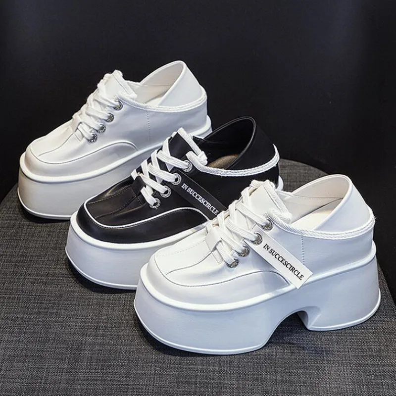 

11 см новые женские модные женские кроссовки на танкетке из натуральной кожи, массивные осенние женские повседневные удобные туфли на вулканизированной платформе